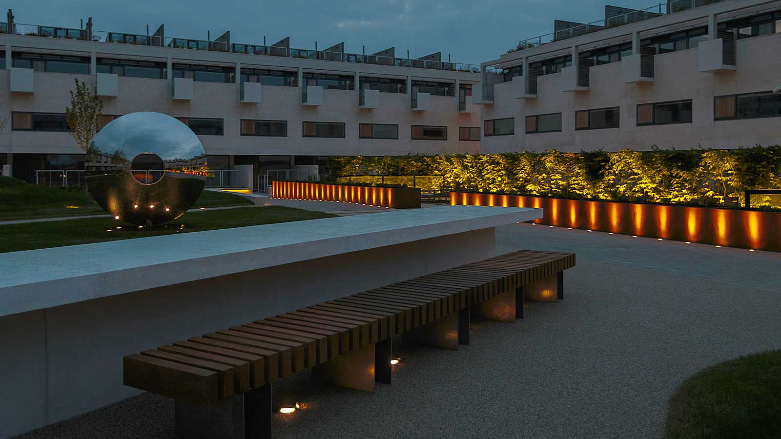 The scenographic garden lighting project of the prestigious Gabriel Square residential development